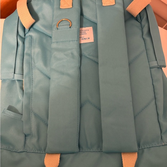 Kind Backpack in RARE COLOR - Picture 5 of 8